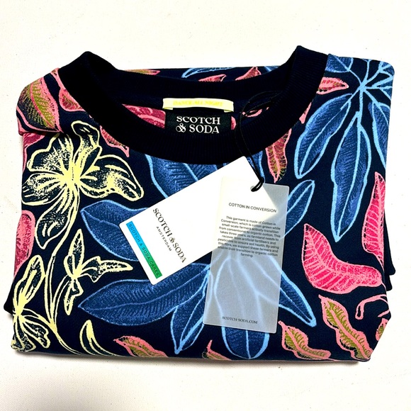 Scotch & Soda Other - New Scotch and Soda
Big All Over Print Sweatshirt